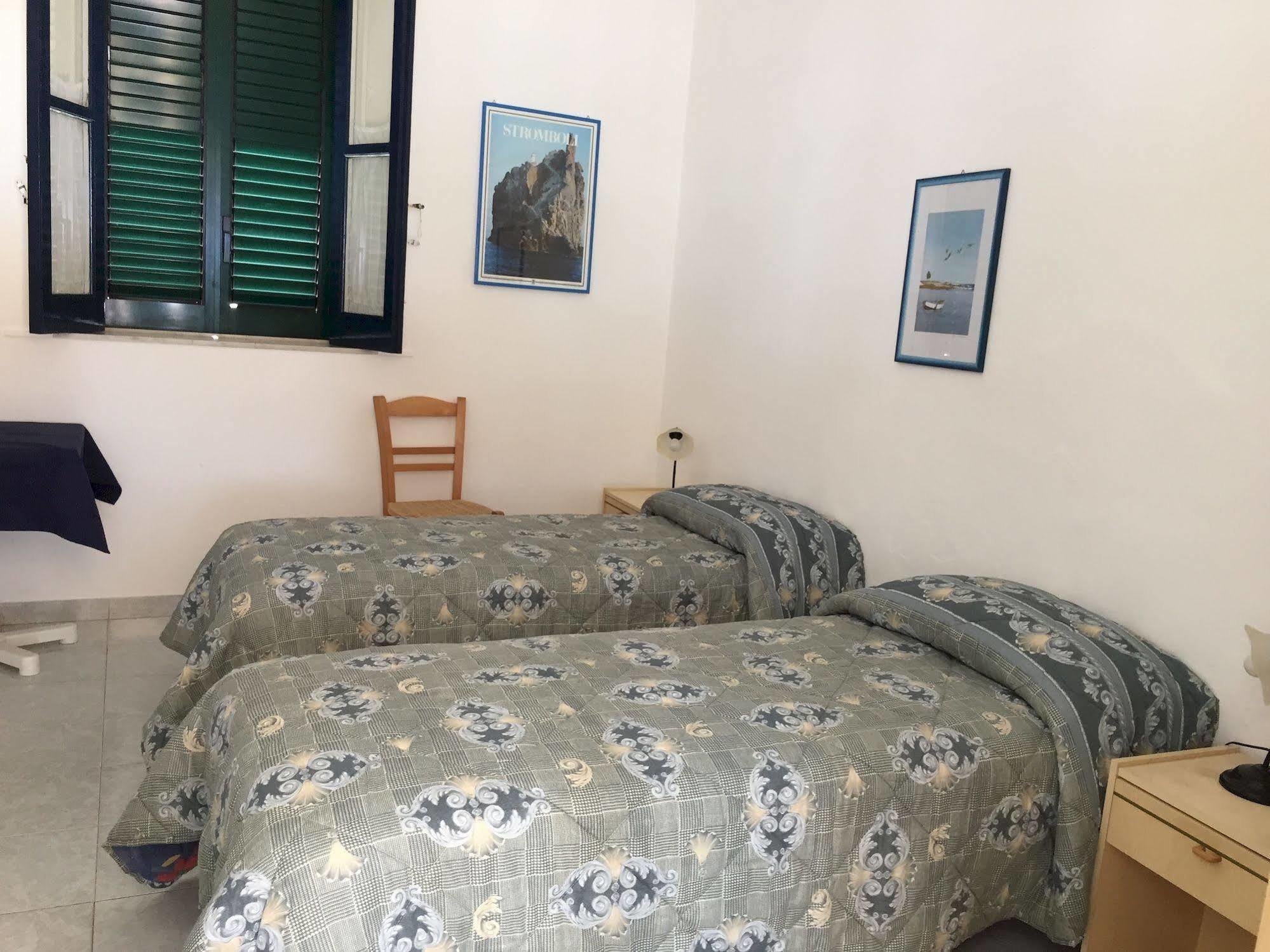 Pensione La Nassa Stromboli Exterior foto
